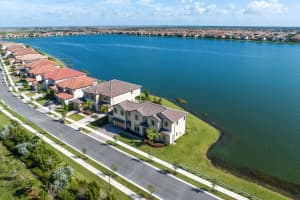 8850 W Parkland Bay Trl, Parkland, FL 33076 Sold 05/06/24