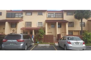 371 W Park Dr 5-17, Miami, FL 33172 Sold 10/30/24