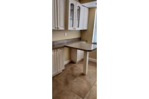 371 W Park Dr 5-17, Miami, FL 33172 Sold 10/30/24