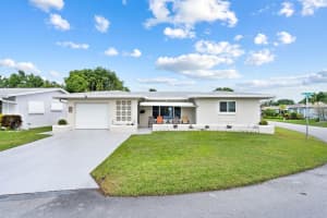 4903 NW 52nd St, Tamarac, FL 33319 Sold 01/12/24