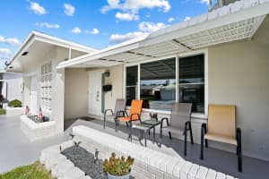 4903 NW 52nd St, Tamarac, FL 33319 Sold 01/12/24