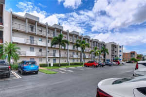 7500 NW 30th Pl 123, Sunrise, FL 33313 Sold 01/18/24