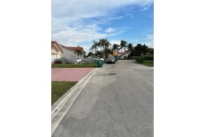 5525 NW 189th Ter, Miami Gardens, FL 33055 Sold 04/11/24