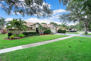 8780 SW 56th Pl, Cooper City, FL 33328 Sold 01/26/24