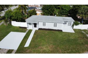 1500 Avenue F, Riviera Beach, FL 33404 Sold 01/17/24