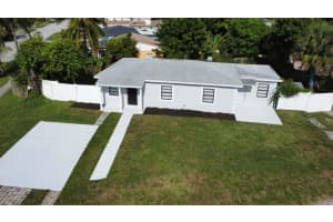 1500 Avenue F, Riviera Beach, FL 33404 Sold 01/17/24