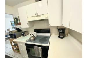2970 NE 16th Ave 111, Oakland Park, FL 33334 Sold 06/12/24