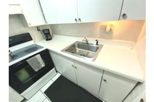 2970 NE 16th Ave 111, Oakland Park, FL 33334 Sold 06/12/24