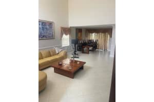 9612 NW 8th Cir, Plantation, FL 33324 Sold 01/31/24