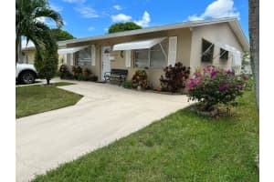 4808 NW 45 Ter, Tamarac, FL 33319 Sold 04/04/24