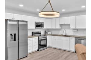 5208 NE 24th Ter F108, Fort Lauderdale, FL 33308 Sold 05/16/24