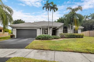 10500 NW 18th Ct, Plantation, FL 33322 Sold 03/01/24
