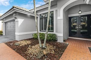 10500 NW 18th Ct, Plantation, FL 33322 Sold 03/01/24