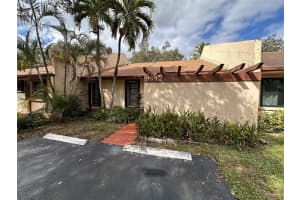 1642 NW 96th Ave, Pembroke Pines, FL 33024 Sold 02/14/24