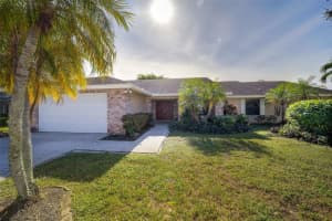 10460 SW 16th Pl, Davie, FL 33324 Sold 04/05/24