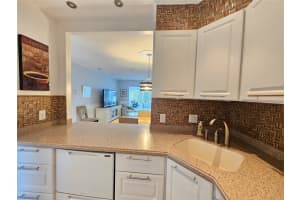 5171 W Oakland Park Blvd 202, Lauderdale Lakes, FL 33313 Sold 02/12/24