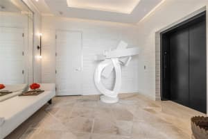 4701 N Meridian Ave PH01, Miami Beach, FL 33140 Sold 06/03/24