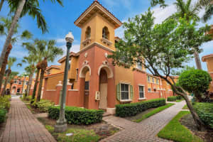 745 SW 107th Ave 2207, Pembroke Pines, FL 33025 Sold 12/27/23