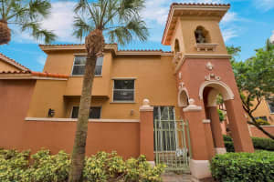 745 SW 107th Ave 2207, Pembroke Pines, FL 33025 Sold 12/27/23