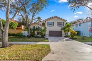 5720 NW 60th St, Parkland, FL 33067 Sold 05/07/24