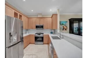 1415 NE 7th St 2, Fort Lauderdale, FL 33304 Sold 04/15/24