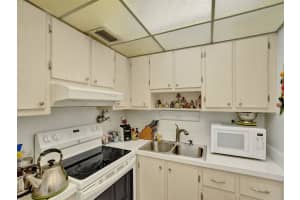 3040 NE 16th Ave A315, Oakland Park, FL 33334 Sold 02/15/24