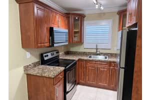 1925 Madison St 21, Hollywood, FL 33020 - MLS#F10413295