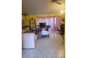 5773 Woodland Point Dr, Tamarac, FL 33319 Sold 04/30/25