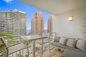 2200 NE 33rd Ave 14B, Fort Lauderdale, FL 33305 Sold 04/24/24