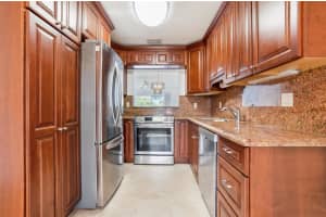 8829 Bella Vista Dr 282, Boca Raton, FL 33433 Sold 05/10/24