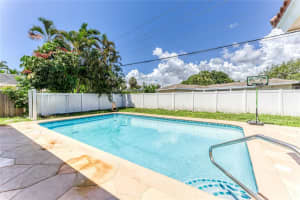 601 SW 8th Ter, Boca Raton, FL 33486 Sold 01/18/24