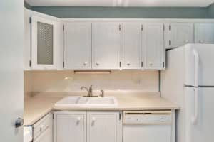 5720 NE 22nd Way 403, Fort Lauderdale, FL 33308 Sold 09/07/24