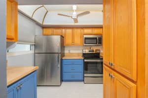 104 Royal Park Dr 1D, Oakland Park, FL 33309 Sold 03/18/24