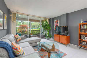 104 Royal Park Dr 1D, Oakland Park, FL 33309 Sold 03/18/24