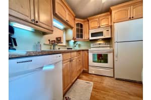 5131 W Oakland Park Blvd 305, Lauderdale Lakes, FL 33313 Sold 07/29/24