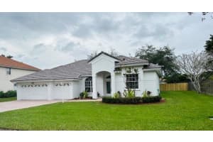 6081 Superior Blvd, Davie, FL 33331 Sold 02/23/24