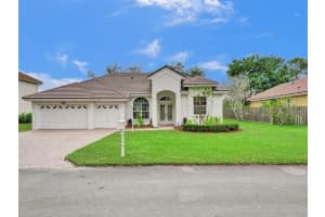 6081 Superior Blvd, Davie, FL 33331 Sold 02/23/24