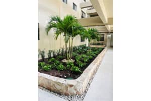 511 Ives Dairy Rd 205-6, Miami, FL 33179 Sold 05/29/24