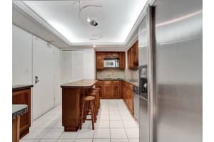 3200 Port Royale Dr N 705, Fort Lauderdale, FL 33308 Sold 02/14/24