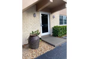 12 NE 19th Ct 110, Wilton Manors, FL 33305 Sold 02/02/24