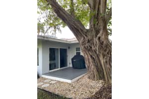 1431 S Ocean Blvd #2, Lauderdale By The Sea, FL 33062 Sold 11/25/24