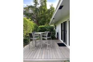 1431 S Ocean Blvd #2, Lauderdale By The Sea, FL 33062 Sold 11/25/24