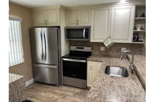 371 NW 76th Ave 108, Margate, FL 33063 Sold 05/13/24