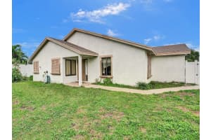 21581 Yellowstone Park Dr, Boca Raton, FL 33428 Sold 04/08/24