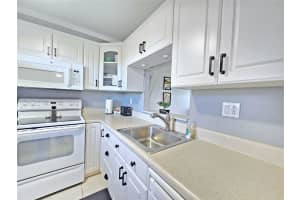 3531 NW 50th Ave 607, Lauderdale Lakes, FL 33319 Sold 03/25/24