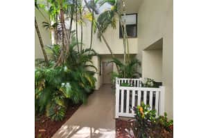20300 W Country Club Dr 123-3, Aventura, FL 33180 Sold 05/24/24