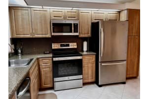 5431 Palm Springs Ln A, Boynton Beach, FL 33437 Sold 02/16/24