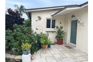 7950 NW 176th St, Hialeah, FL 33015 Sold 02/05/24