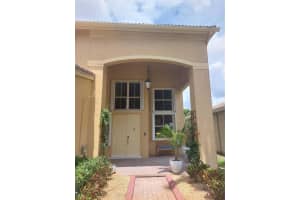 4811 NW 55th Dr, Coconut Creek, FL 33073 Sold 05/06/24