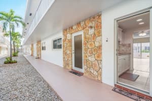 2501 W Golf Blvd 127, Pompano Beach, FL 33064 Sold 03/08/24